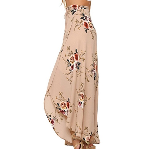 ⭐️HOST PICK⭐️👠Womens BOHO Floral Skirt👠 - Picture 3 of 5